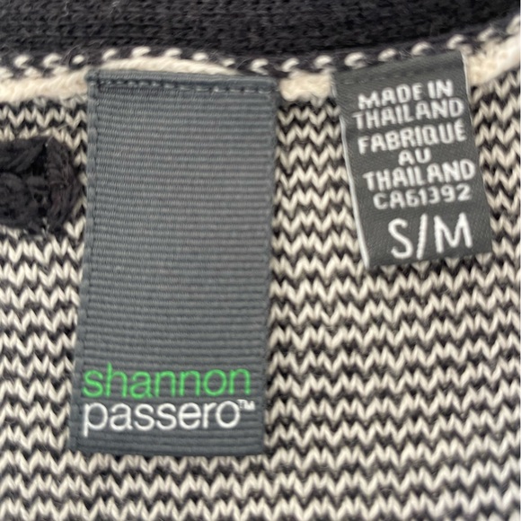 Women's SHANNON PASSERO Open Cotton
Cardigan-Evil Eye, Tiger-S/M - Picture 3 of 9